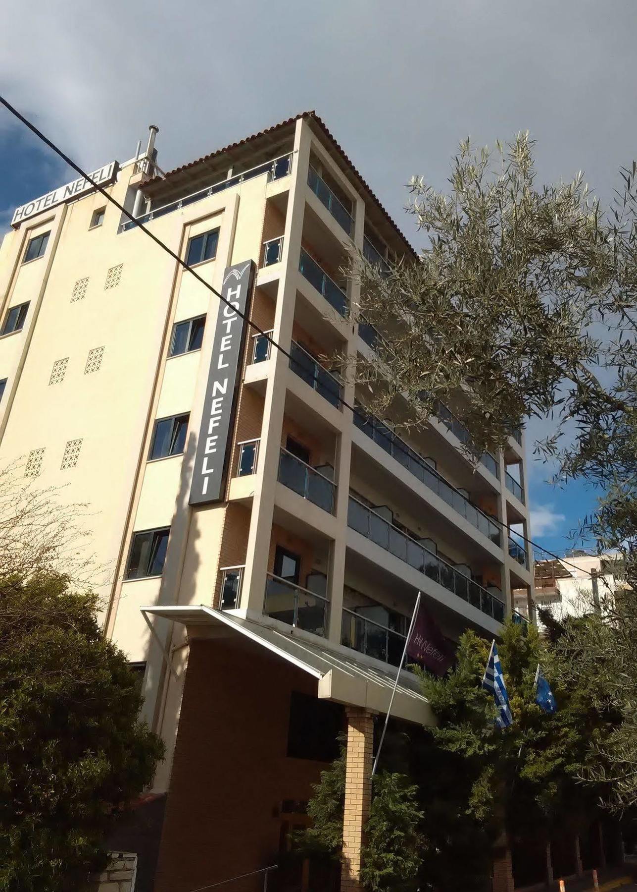 Nefeli Hotel 3*